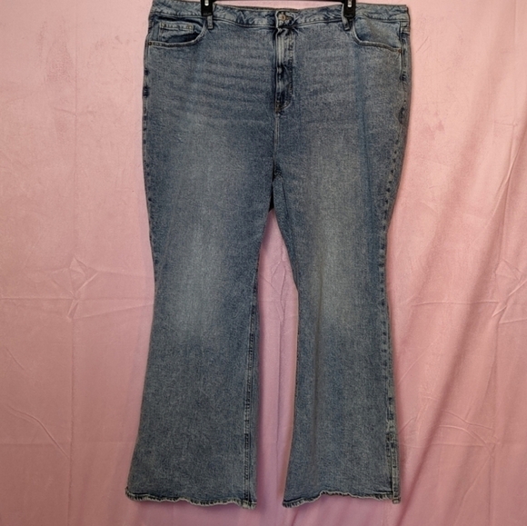 Old Navy Higher High Rise Flare Secret Smooth Pockets Jeans size 26 - Picture 1 of 8